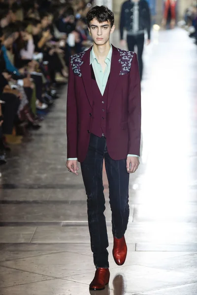 Look 21